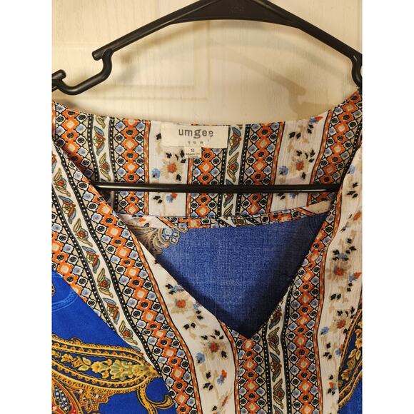 Umgee Blue Print Lightweight Blouse VNeck S Small - Picture 3 of 3